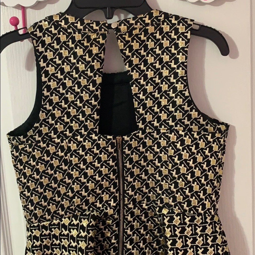 Dress - Picture 4 of 4